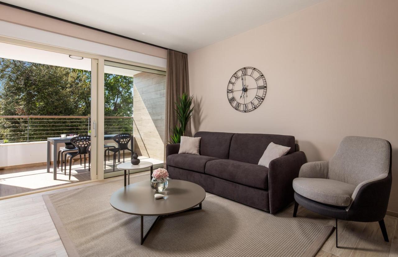 Apartment Nensi Pjescana Uvala Zewnętrze zdjęcie