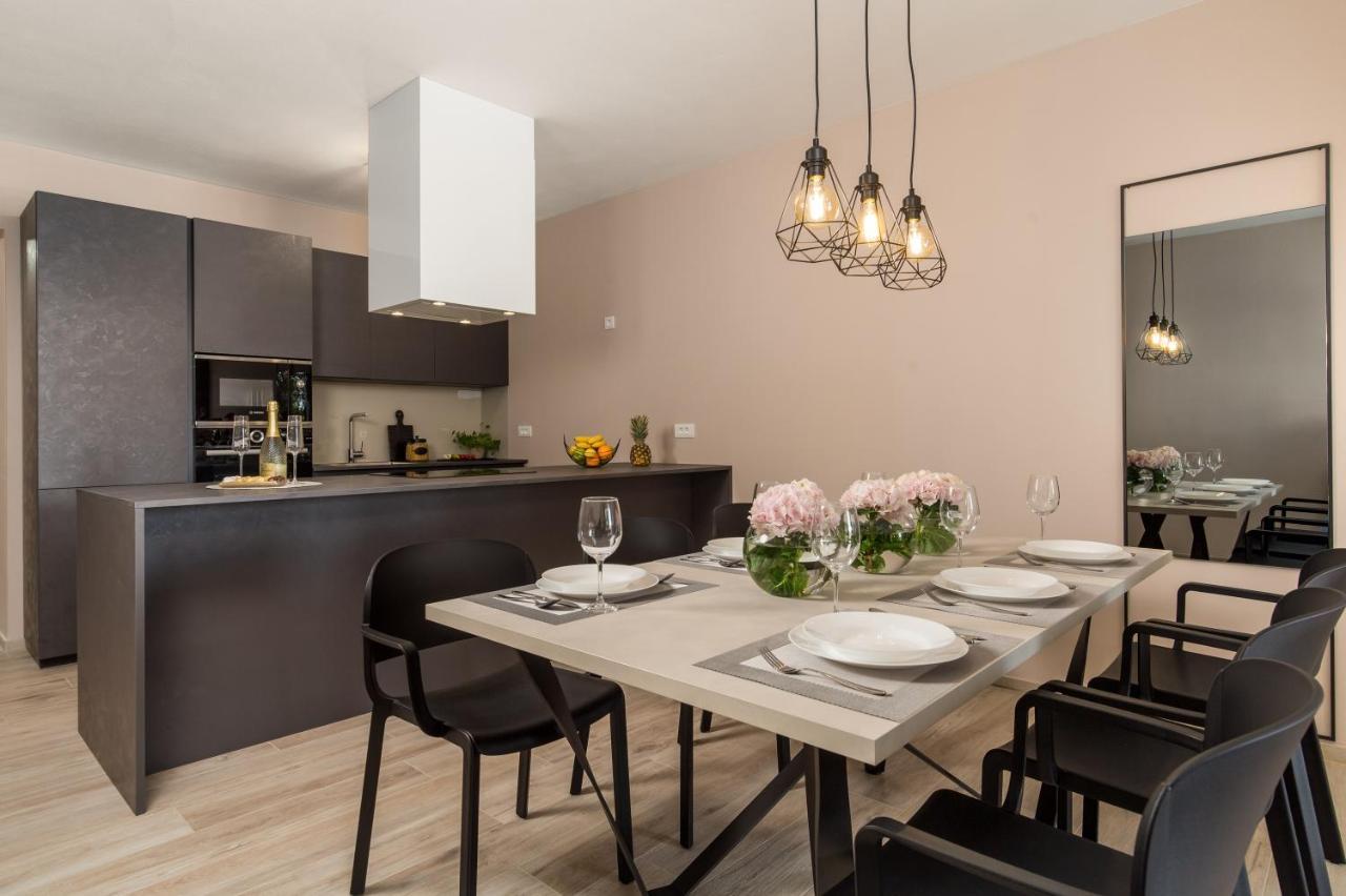 Apartment Nensi Pjescana Uvala Zewnętrze zdjęcie