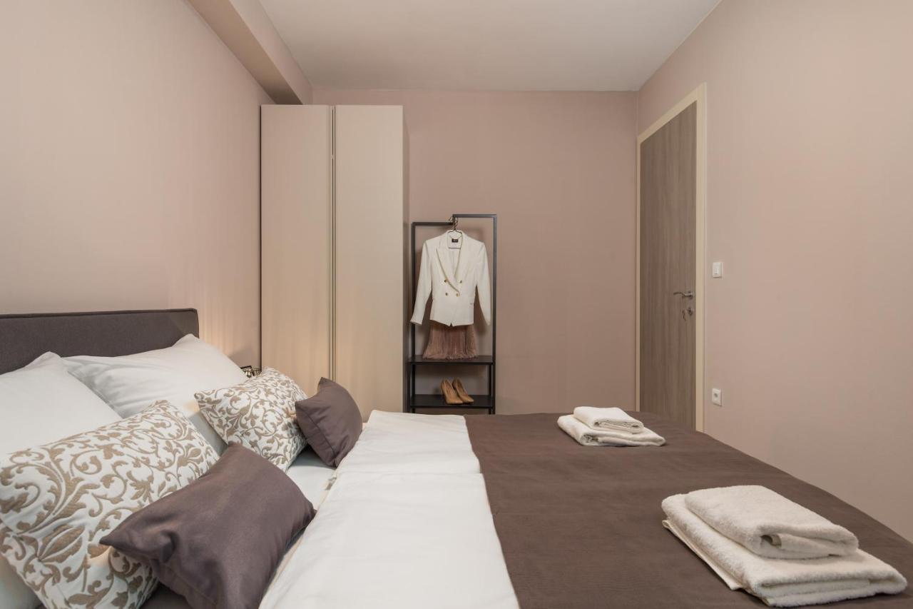 Apartment Nensi Pjescana Uvala Zewnętrze zdjęcie